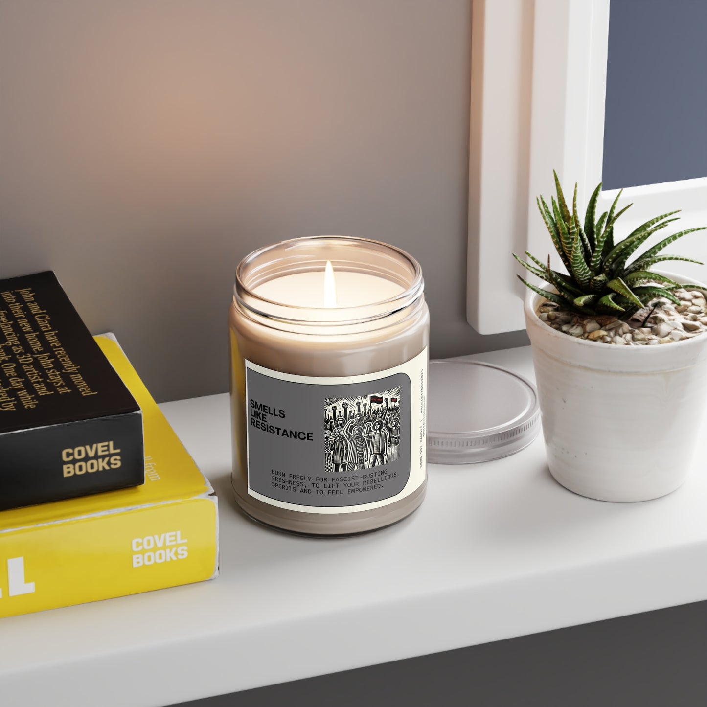 4 different SUPERHERO and RESISTANCE Candles!